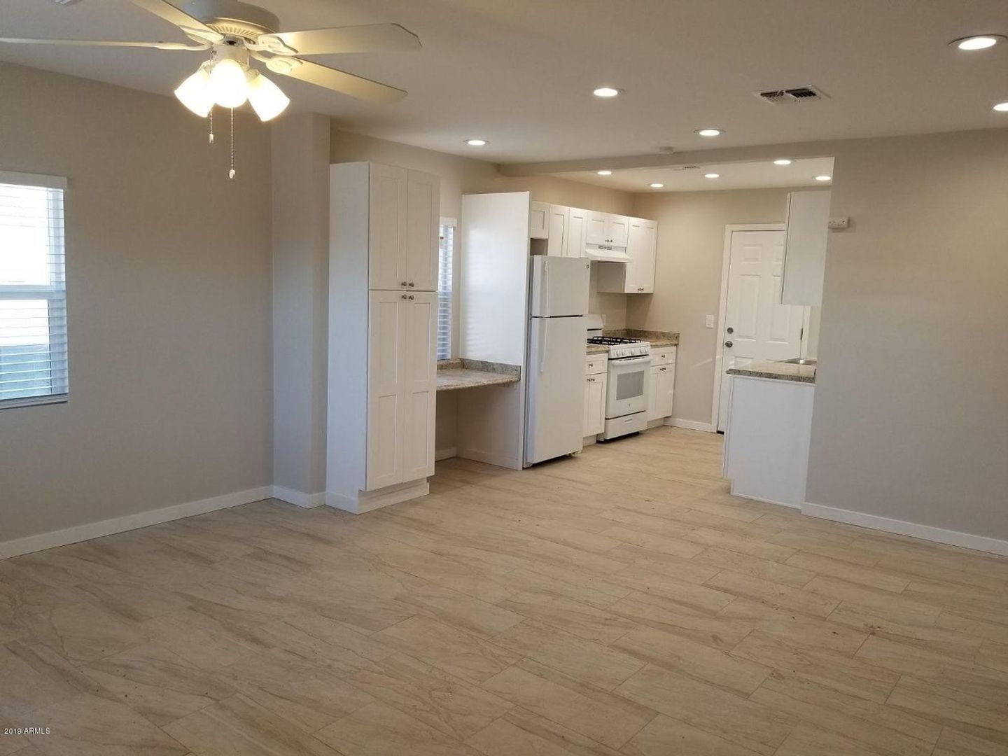 Phoenix Apartment: 206-216 E Jones Avenue