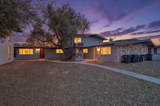 Close to restaurants, shopping, downtown Mesa, Minutes to ASU, and other schools!! Easy access to multiple freeways! Upgraded appliances! Includes a washer and dryer and parking!!! – photo 1