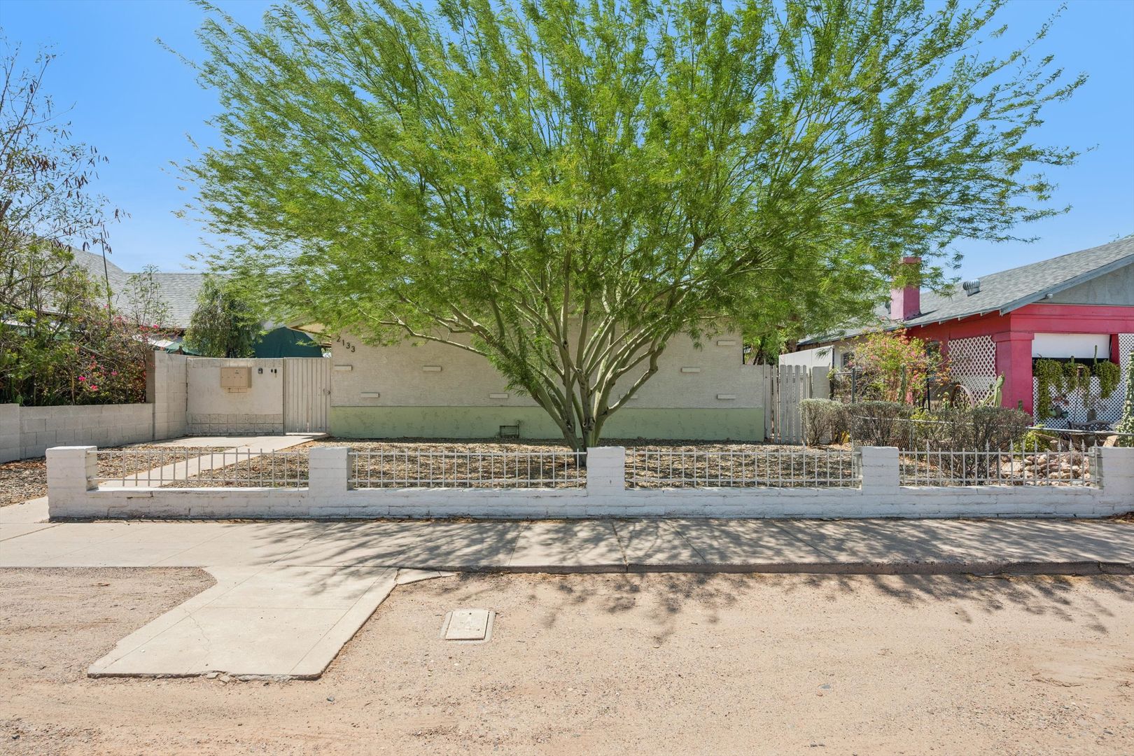 Phoenix Apartment: 2133 W Adams Street