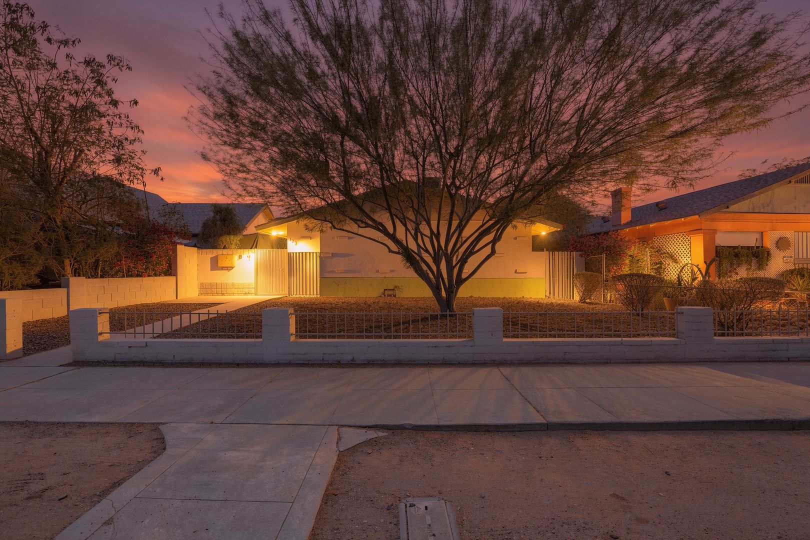 Phoenix Apartment: 2133 W Adams Street