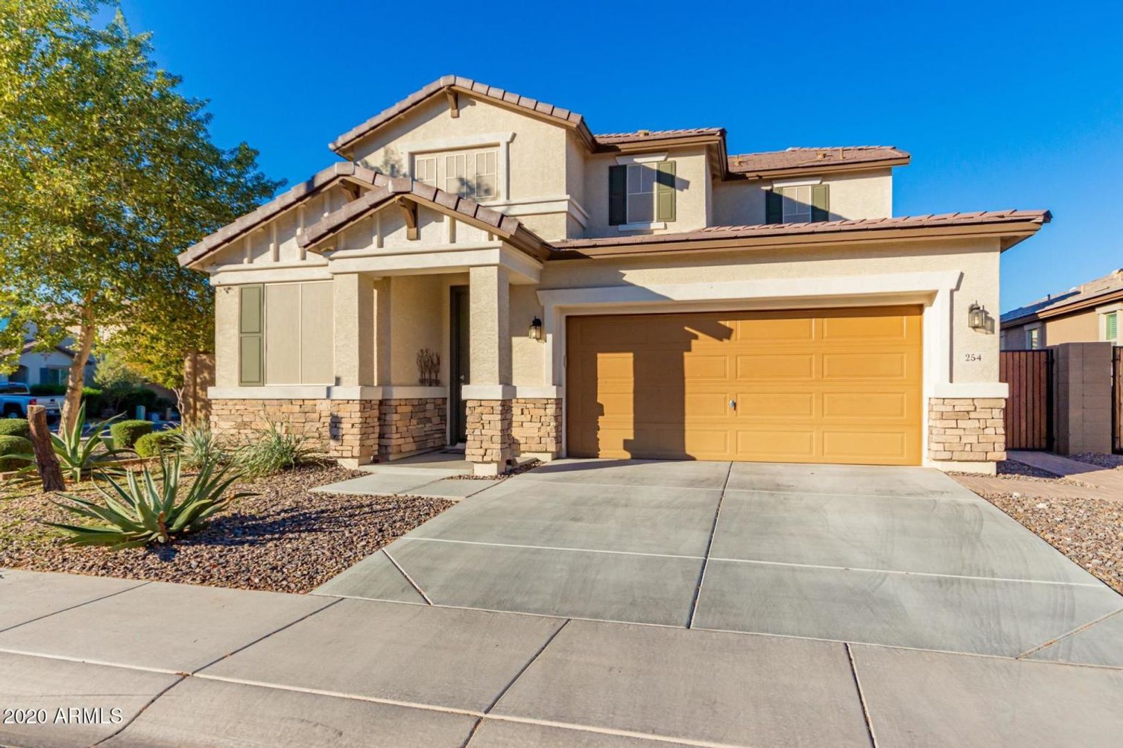 Mesa House: 254 N 79th Way