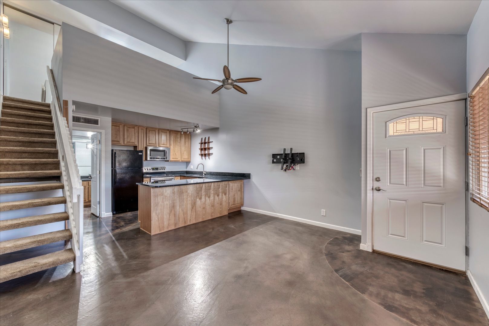 Scottsdale House: 8055 E Thomas Rd Unit D109