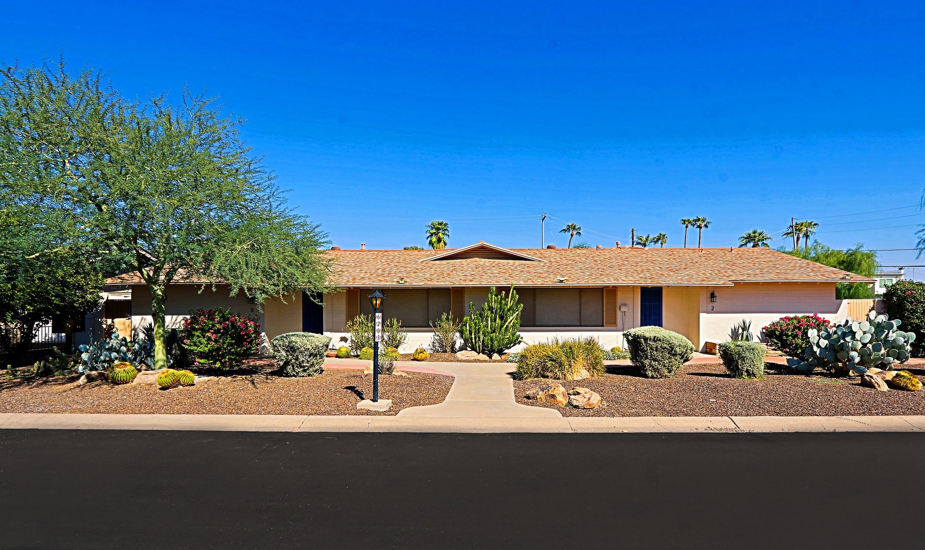 Phoenix Apartment: 6203 N 12th Place