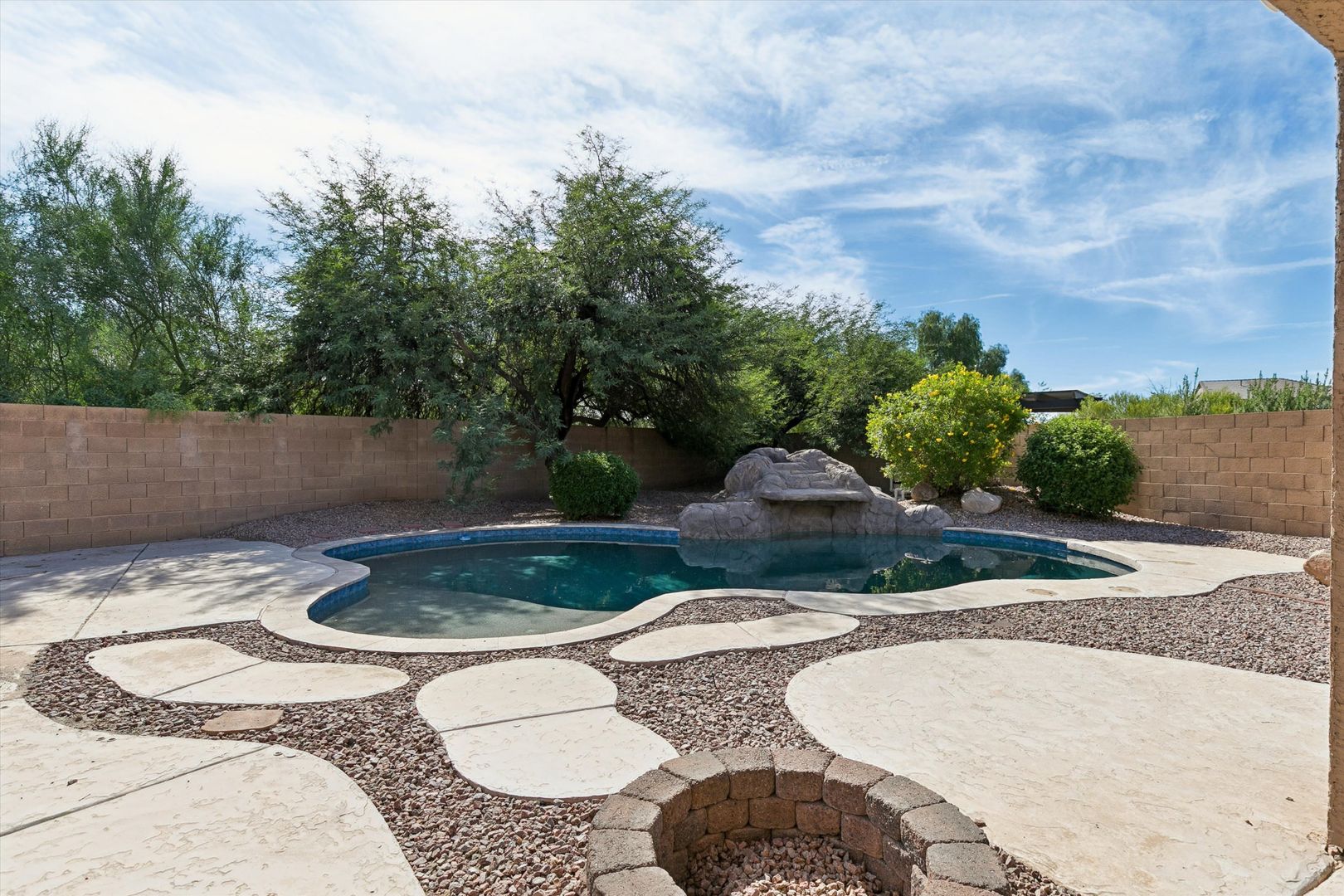 Cave Creek House: 26803 N 43rd Street