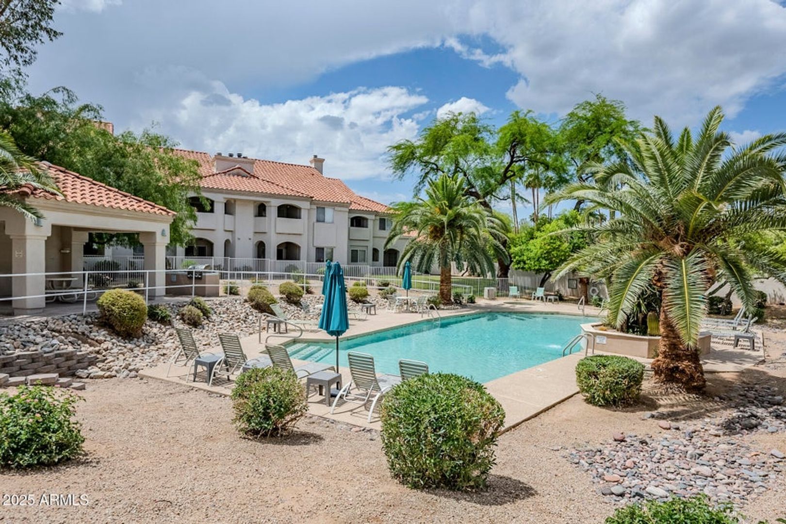 Paradise Valley House: 10401 N 52nd Street