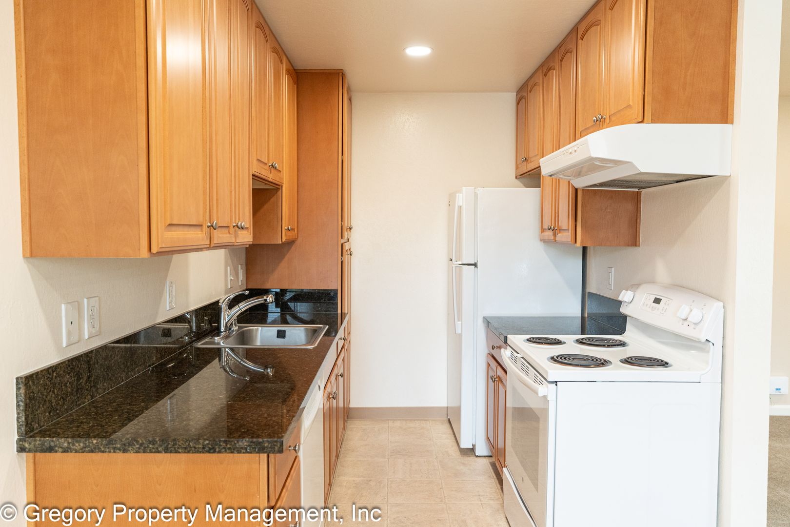 Alameda Apartment: 1817 Central Ave