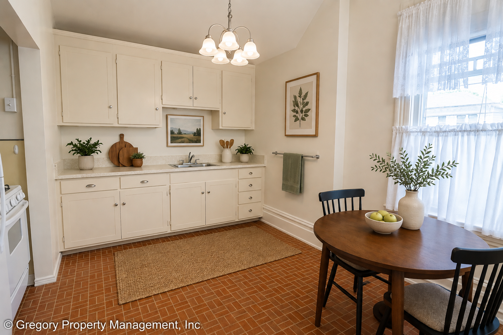 Alameda Apartment: 1210 Paru St.
