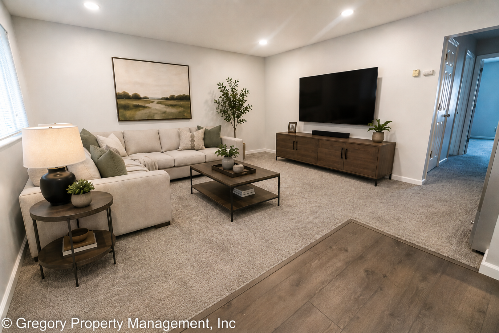 Alameda Apartment: 1817 Central Ave #215