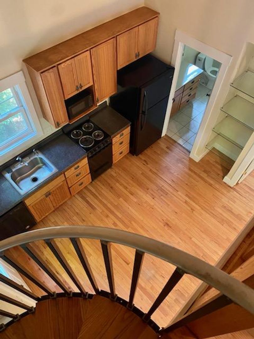 Asheville House: 35 Hibriten Drive