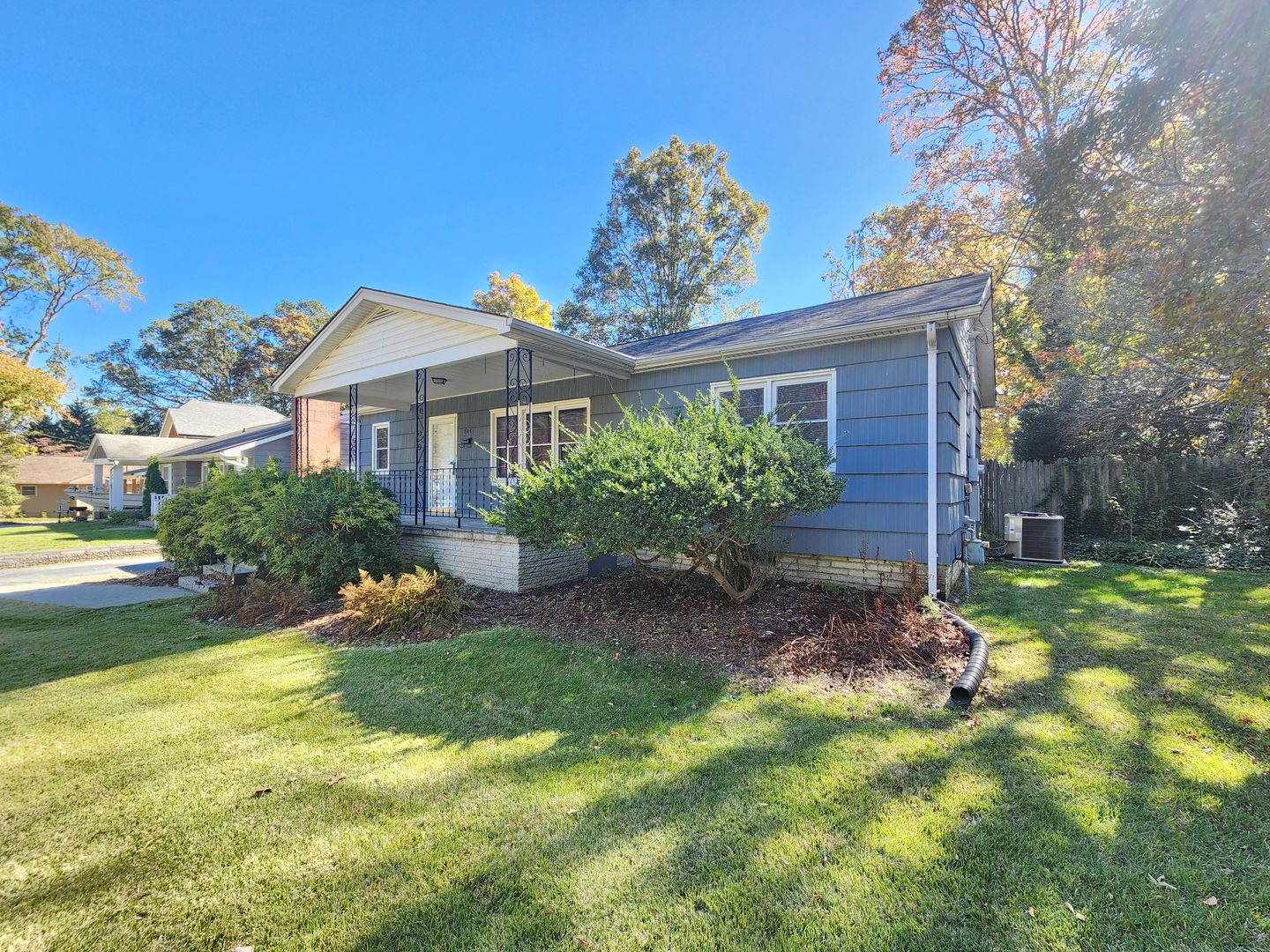 104 Second Street, Black Mountain, NC 28711