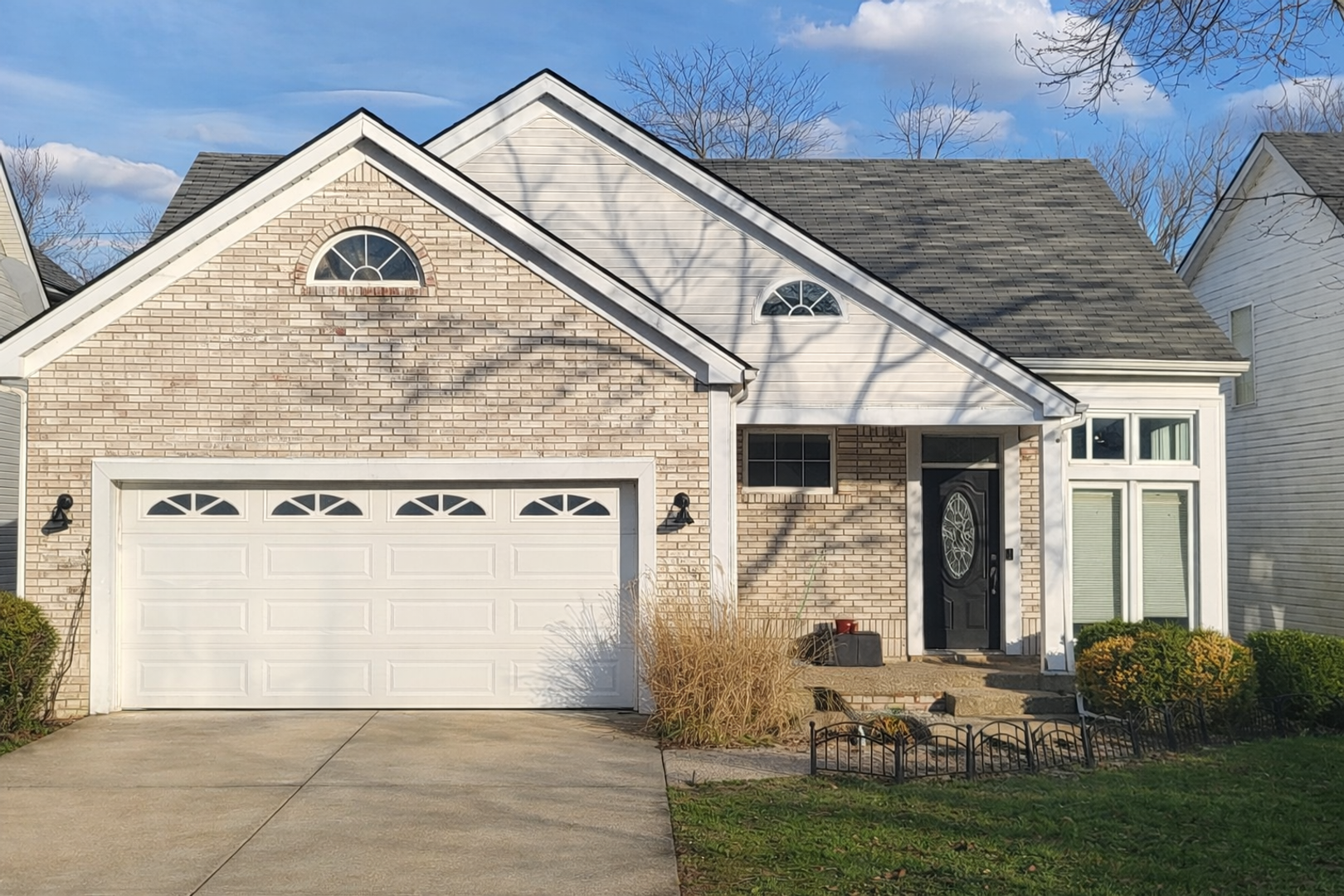 Louisville House: 5211 Silverton Lane