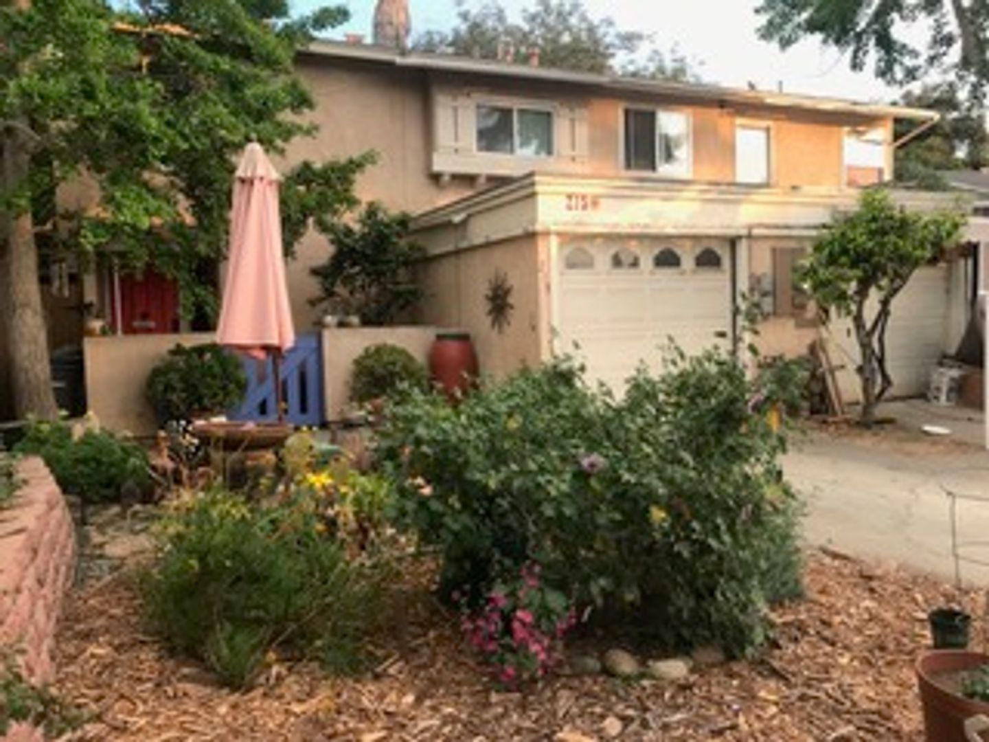 Encinitas House: 215 Calle de Madera