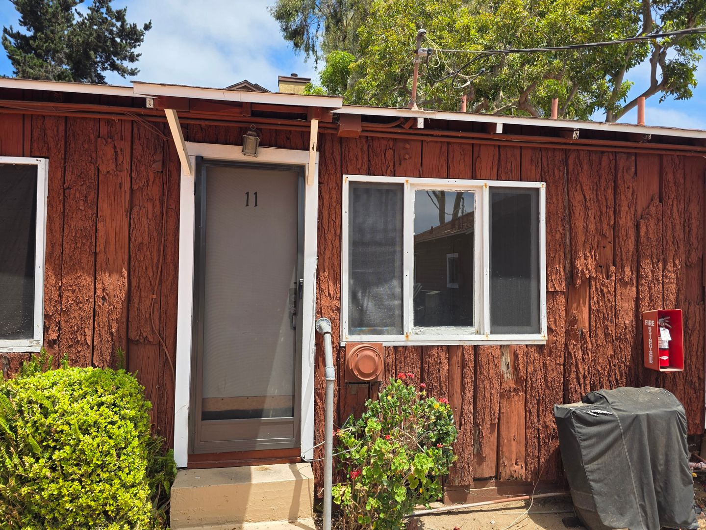Encinitas Apartment: 1660 N Coast Highway 101