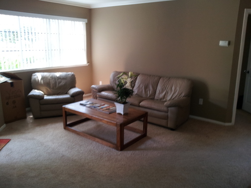 Listing photo thumbnail