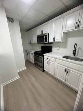 111 East Ave, 514 – photo 1