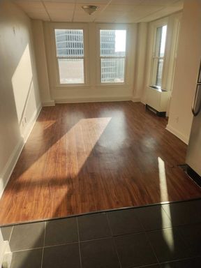 111 East Ave, 537 – photo 1