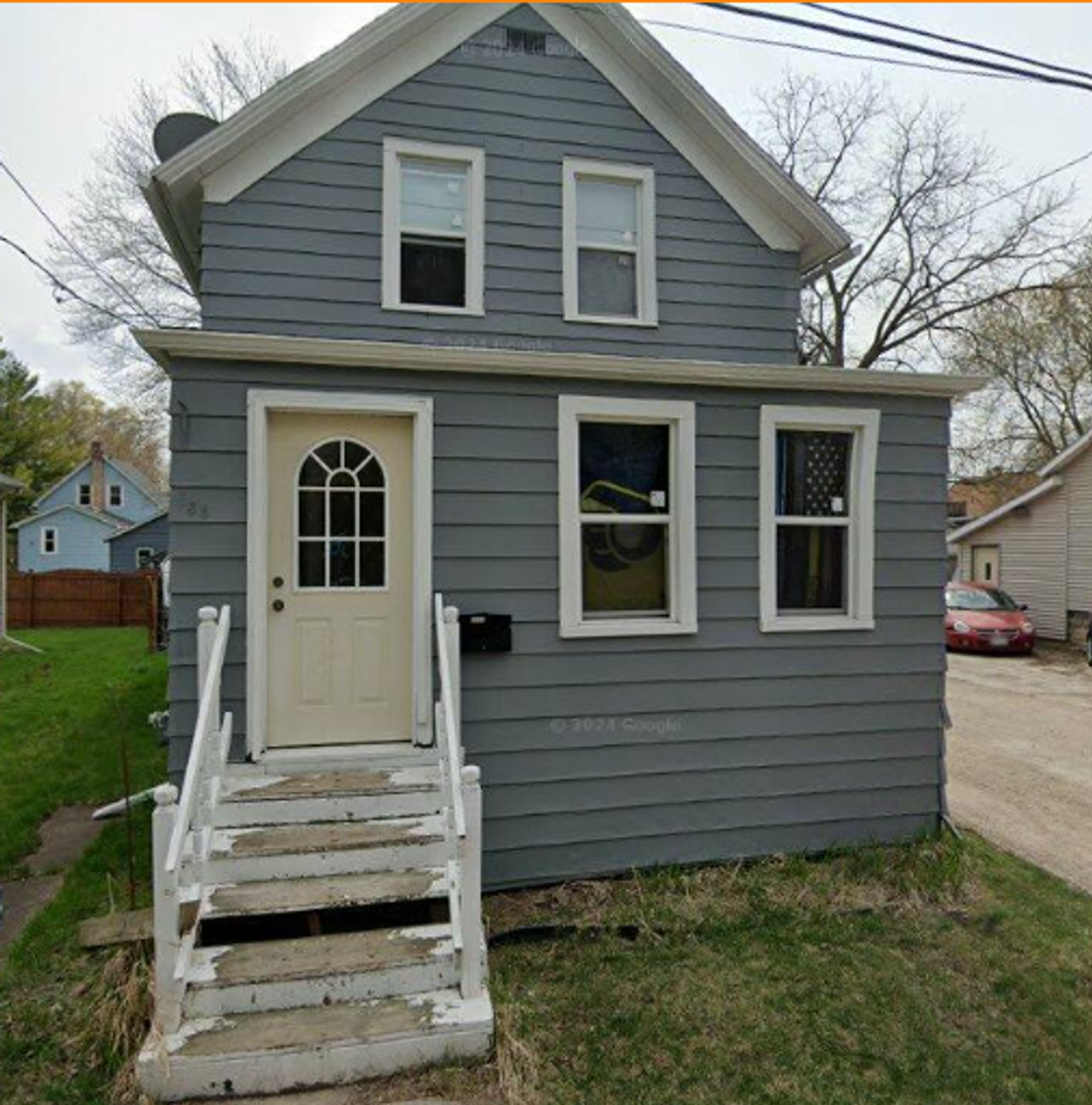 Fond du Lac House: 138 Brush St