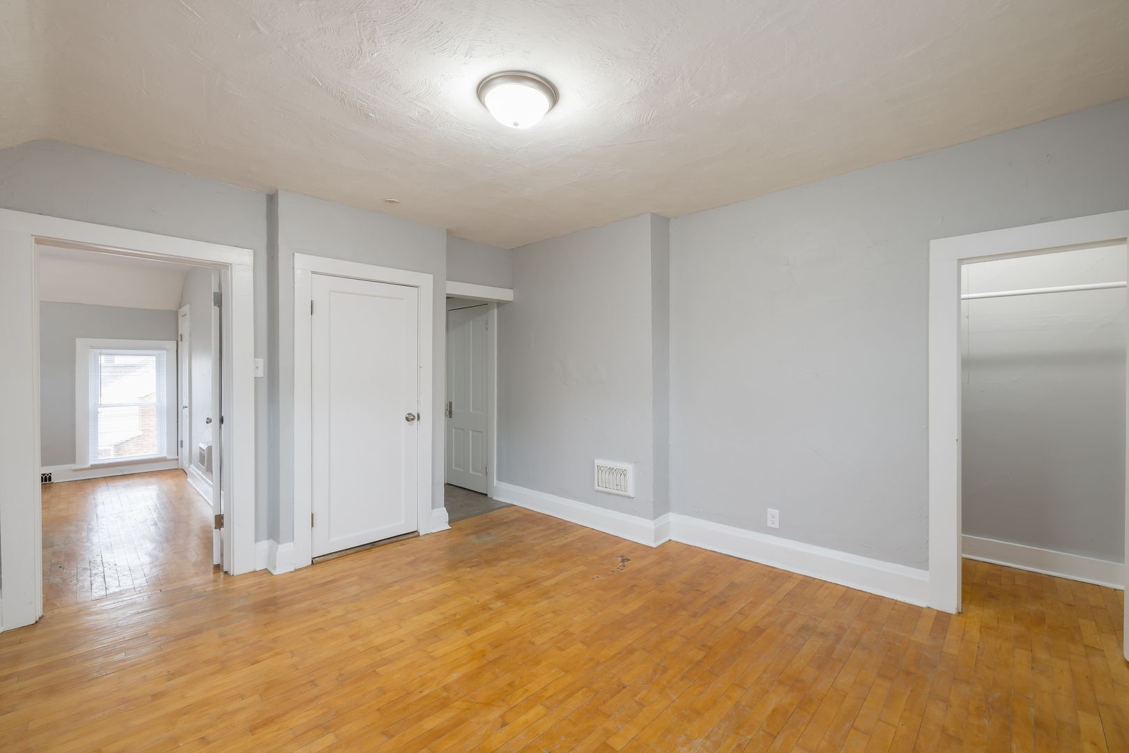 Fond Du Lac Apartment: 162 7th St