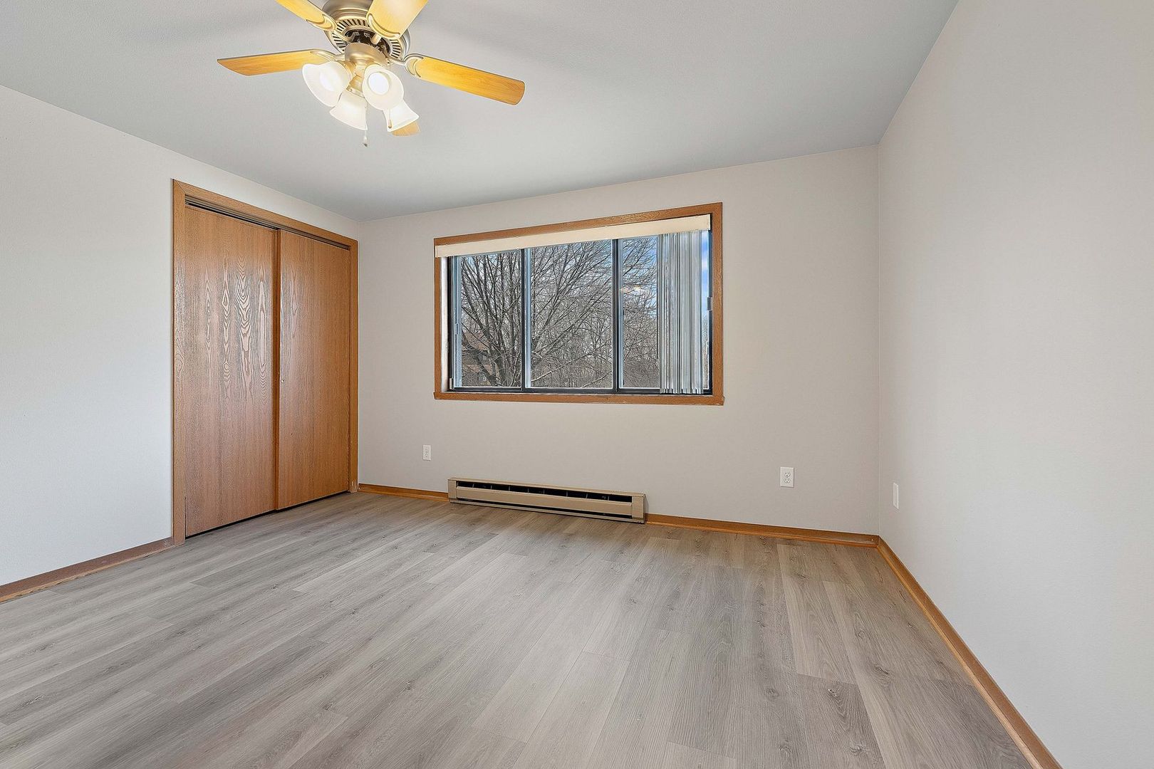 Oshkosh Apartment: 2235 Brookview Ct