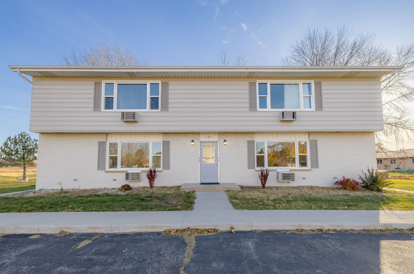 Fond du Lac Apartment: 603 E Scott St