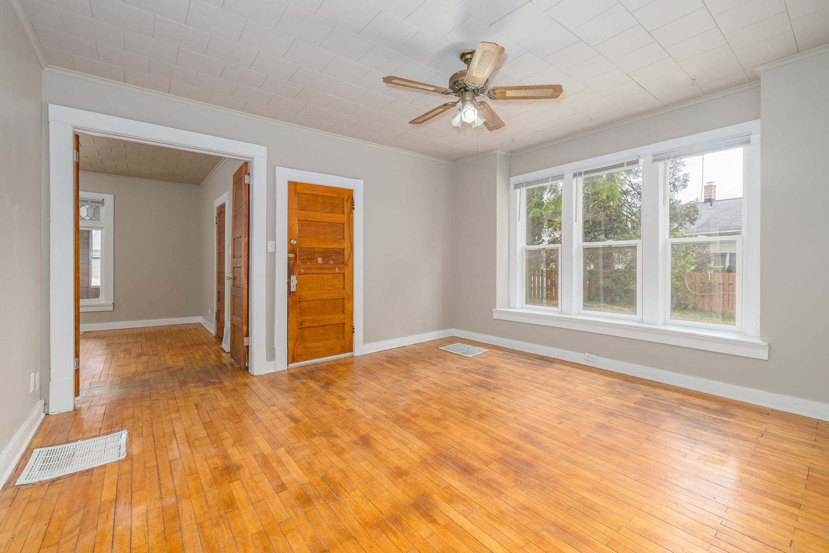 Fond Du Lac Apartment: 76 W 12th St