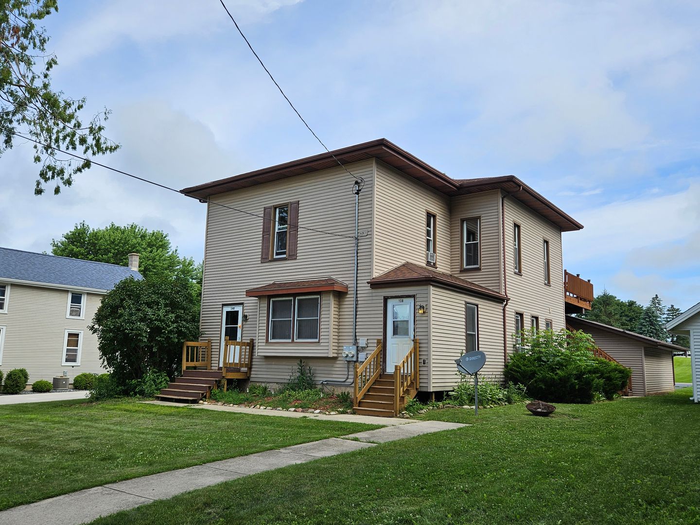 Campbellsport Apartment: 138 Martin St