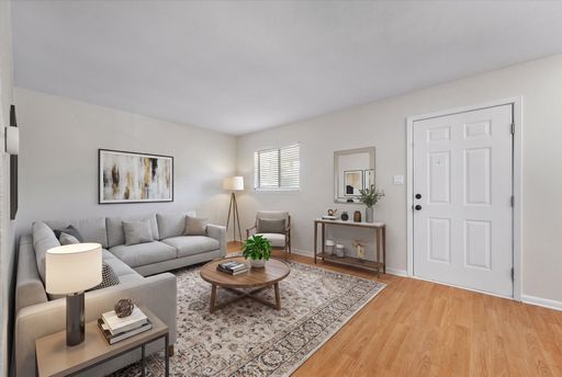 Newly Remodeled Apartments – Walk to Southwestern University! Now Leasing Spacious 1 & 2 Bedroom Apartments! – photo 1