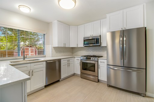 Stunning South Austin 3 Bed/2.5 Bath 2Story Home For Rent! – photo 1