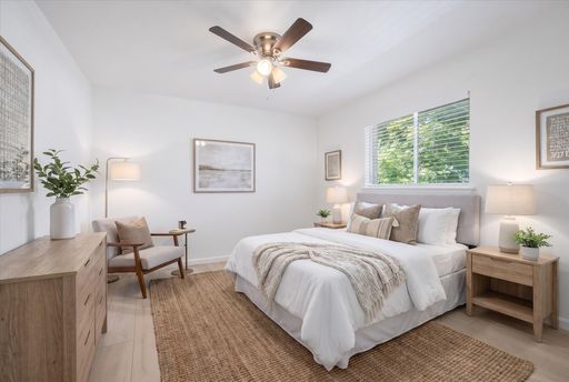 Newly Remodeled Apartments – Walk to Southwestern University! Now Leasing Spacious 1 & 2 Bedroom Apartments! – photo 1