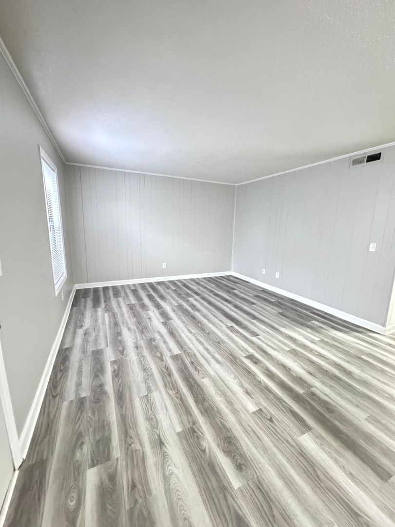 Kernersville Apartment: 515-A Springbrook Drive