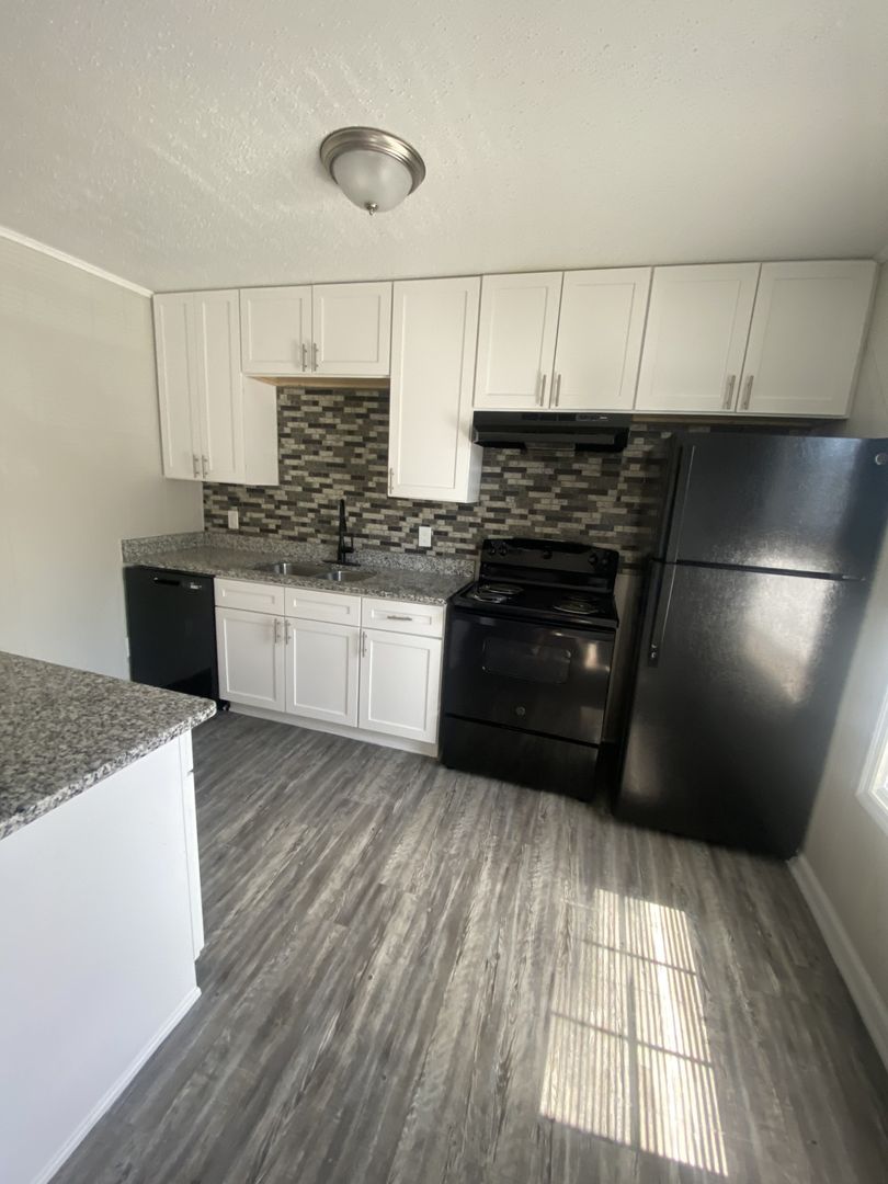 Kernersville Apartment: 515-A Springbrook Drive