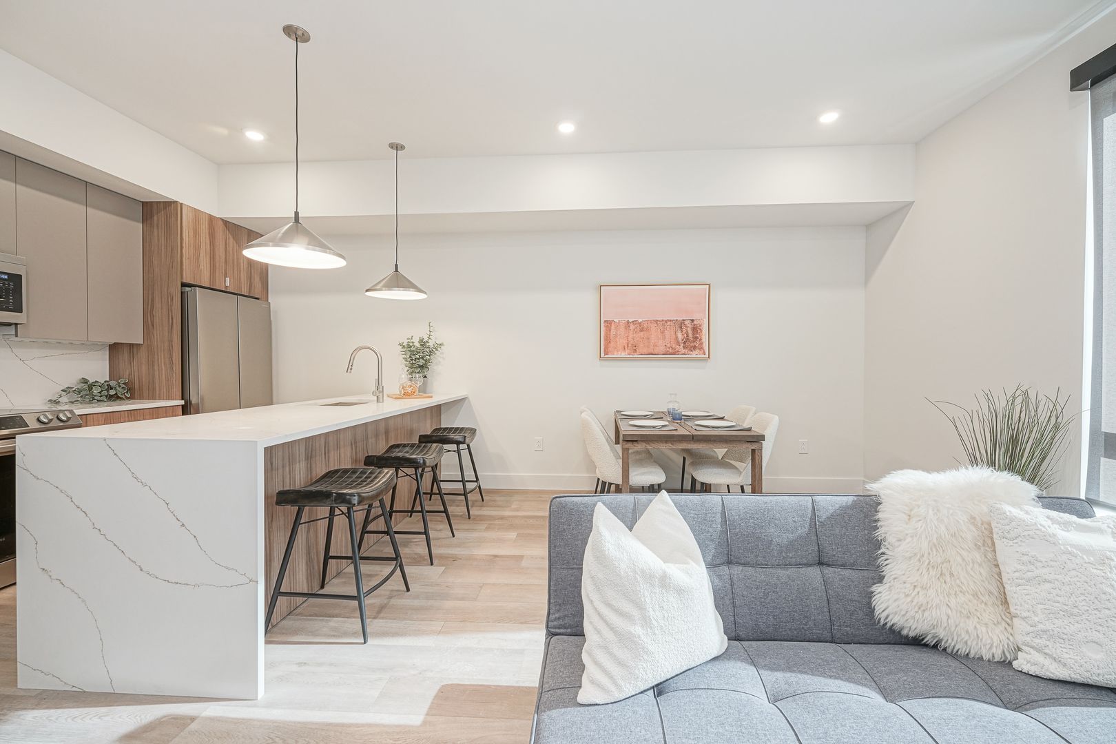 Philadelphia Apartment: 211 Vine Street