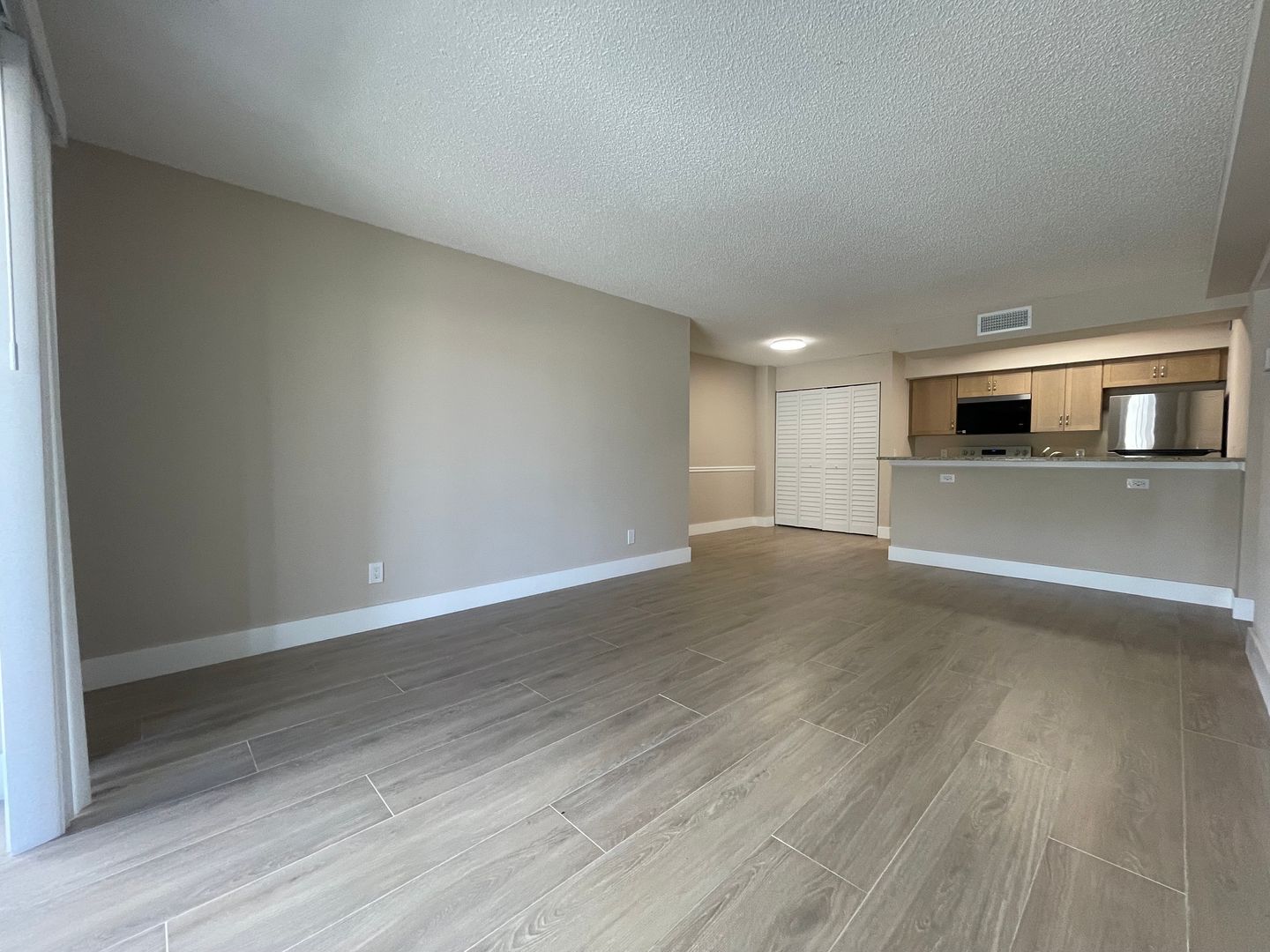 Fort Myers Condo: 5323 Summerlin Rd.