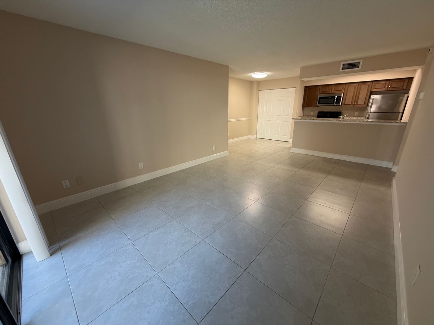 Fort Myers Condo: 5307 Summerlin Rd.
