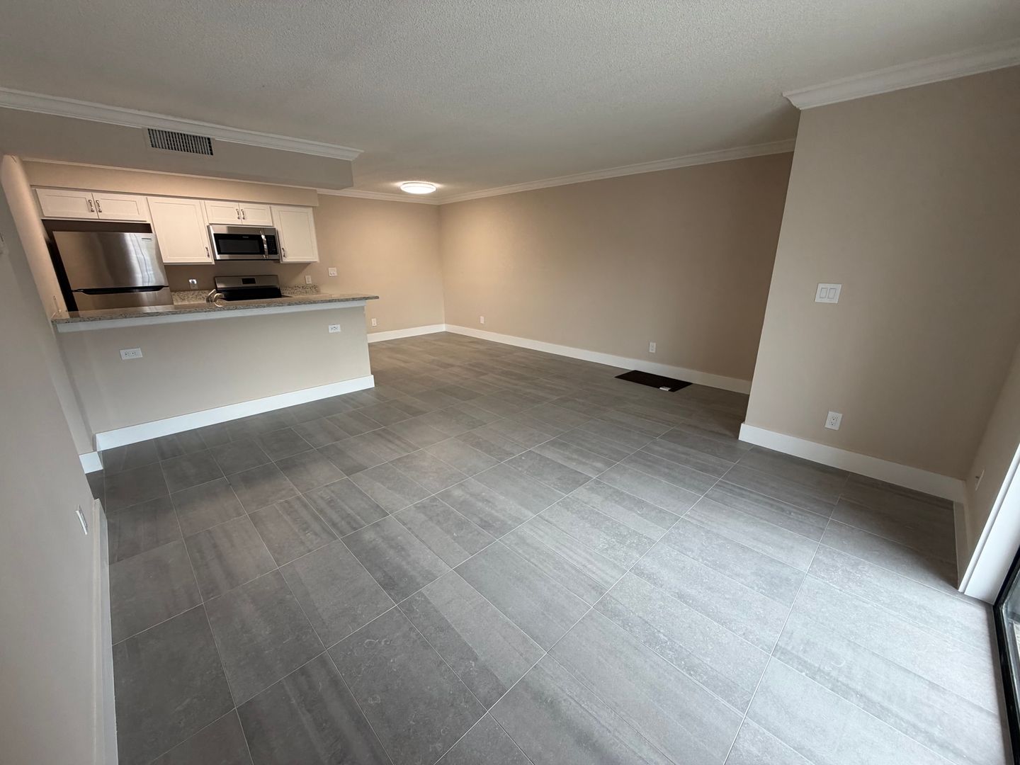 Fort Myers Condo: 5317 Summerlin Rd.