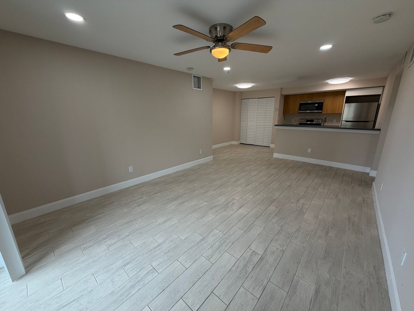 Fort Myers Condo: 5317 Summerlin Rd.