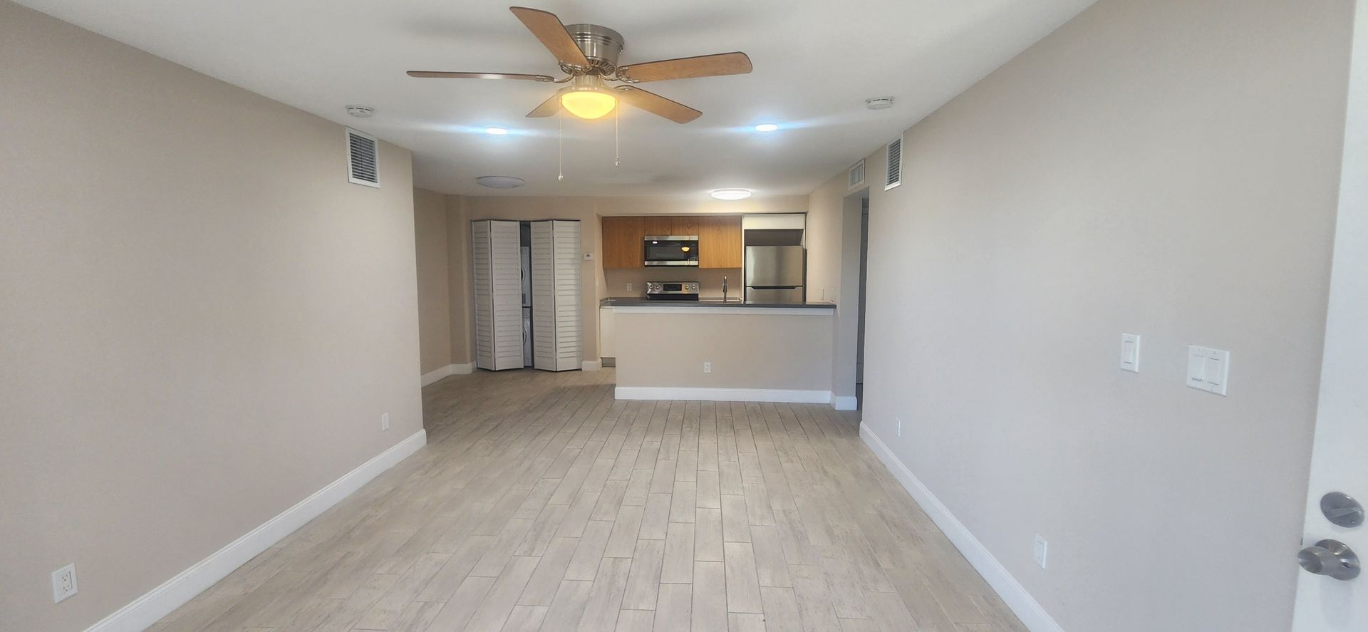 Fort Myers Condo: 5317 Summerlin Rd.