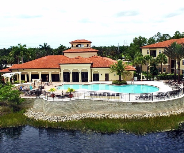 Naples Apartment: 12940 Positano Cir #204