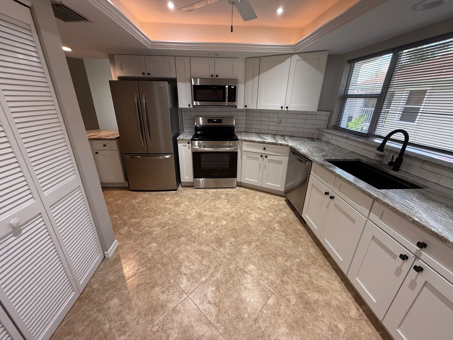 Naples Condo: 9836 Luna Cir #204