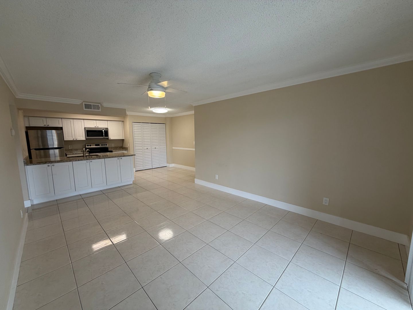 Fort Myers Condo: 5321 Summerlin Rd.