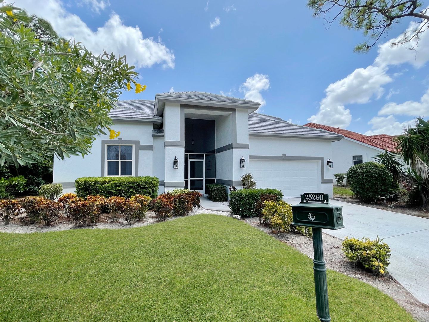 Bonita Springs Townhome: 25260 Bay Cedar Dr.