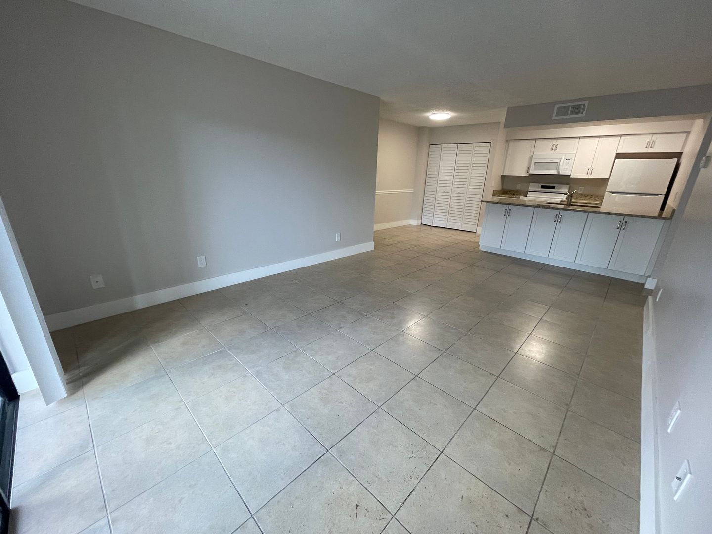 Fort Myers Condo: 5323 Summerlin Rd.