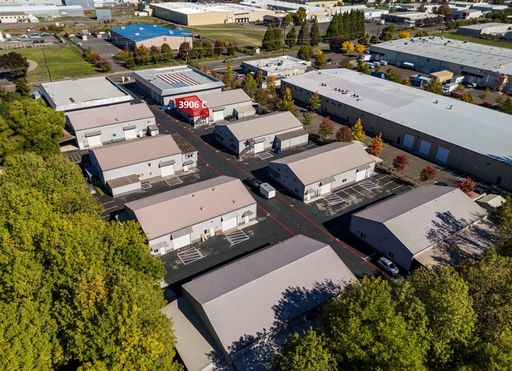 FOR LEASE: Private Office Suite – Affordable & Move-In Ready 768 RSF | West Eugene, OR – Between 99W & S Bertelsen Road – photo 1