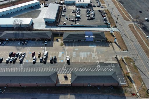 FOR LEASE: Office Space with Glass Door & Controlled-Access Gate 1,080 RSF | Wichita, KS – Near US-35 – photo 1