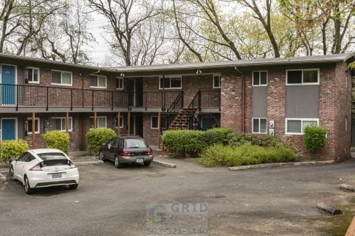 Spacious One Bedroom Apartment Available - Buckman Neighborhood! – photo 1