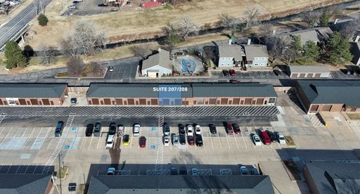 FOR LEASE: Warehouse with Roll-Up Door & Controlled-Access Gate 900 RSF | Wichita, KS – Near US-35 – photo 1