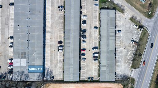 FOR LEASE: Industrial Warehouse with A/C Office, Roll-Up Door & LED Lighting 1,250 RSF | Conroe, TX – Right Off I-45 at Frazier Street – photo 1
