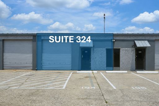 FOR LEASE: Industrial Warehouse with A/C Office, Roll-Up Door & LED Lighting 1,250 RSF | Conroe, TX – Right Off I-45 at Frazier Street – photo 1