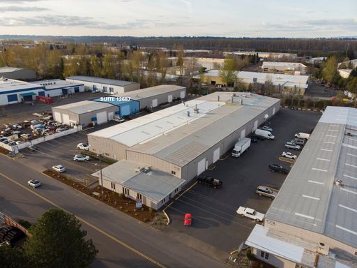 FOR LEASE: Industrial Warehouse with Office, Storage Mezzanine & Private Restrooms - 3,634 RSF | NE Portland – Minutes from I-205 & I-84 – photo 1