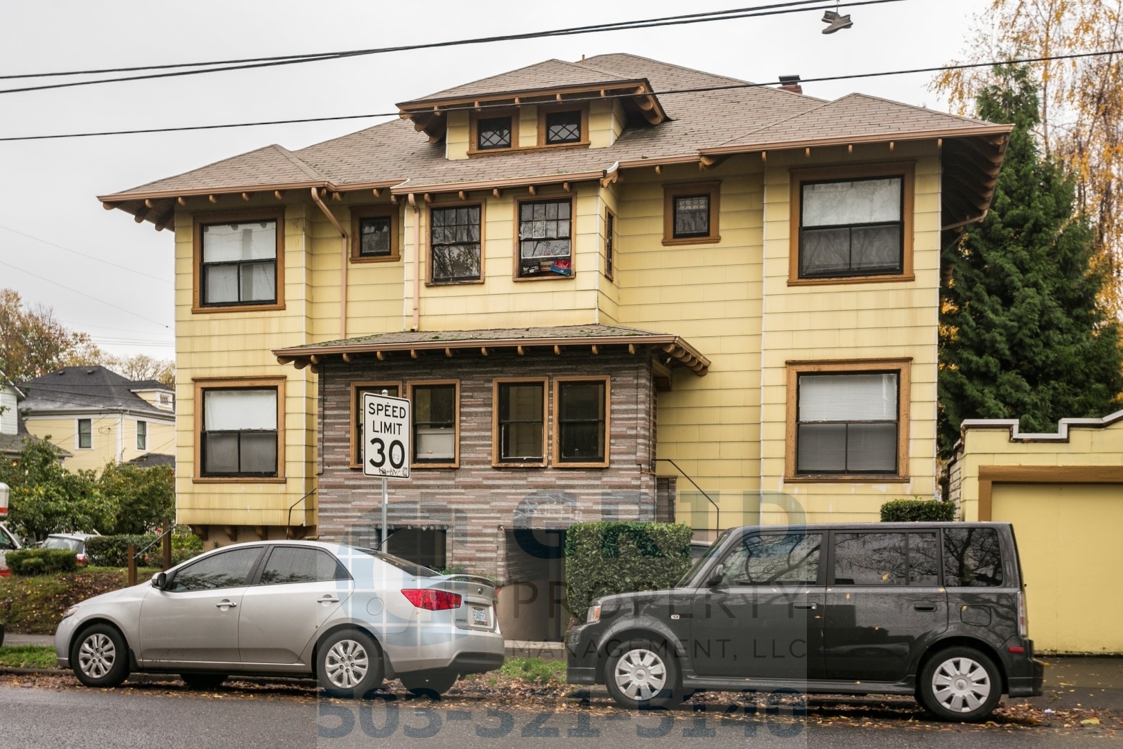 Portland Apartment: 1905 SE Morrison Street, Unit 04